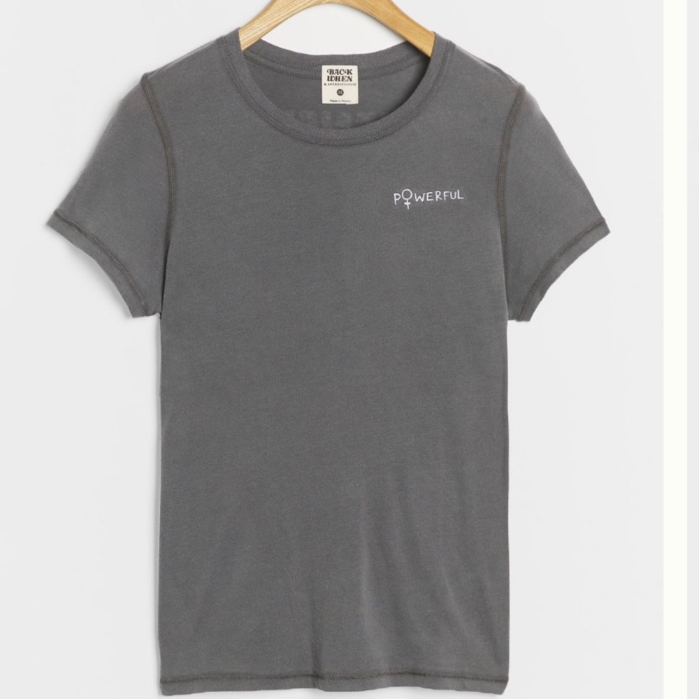 Anthropologie women’s grey graphic “powerful” tee